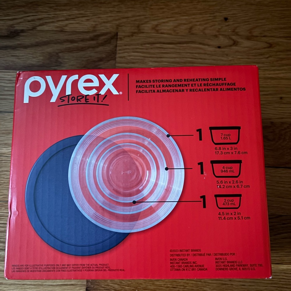 Brand new, unopened PYRAX 6 pieces glass storage set.